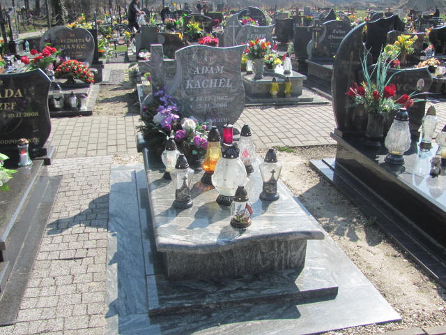 Grób Adam Kachel