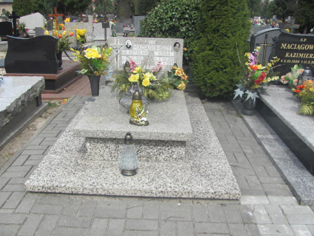 Grób Władysław Maciągowski