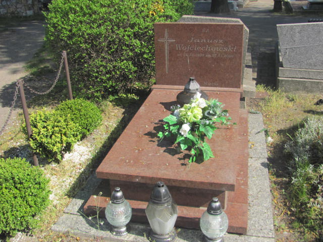 Grób Janusz Wojciechowski