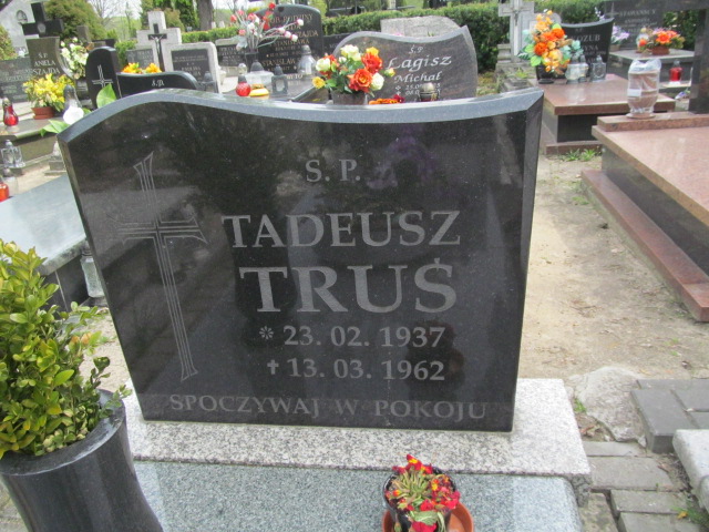 Tadeusz Truś 1937 Kluczbork - Grobonet - Wyszukiwarka osób pochowanych