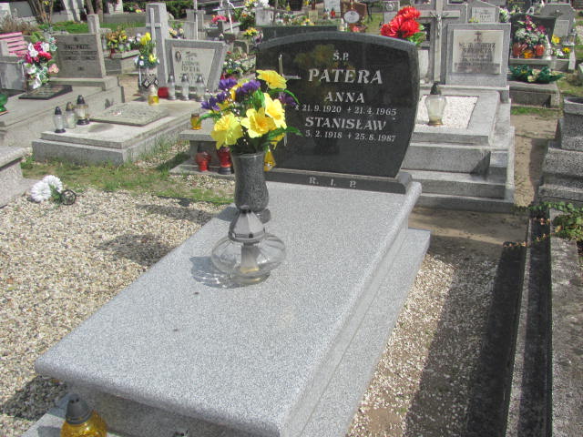 Grób KAZIMIERZ PATERA