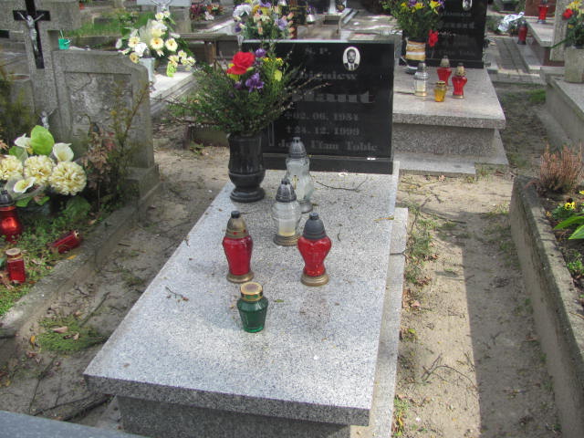 Grób Zbigniew Błaut