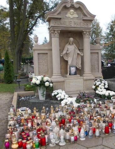 KSIĄDZ PROBOSZCZ PARAFII NSPJ DRENDA FRANCISZEK 1951 Kluczbork - Grobonet - Wyszukiwarka osób pochowanych