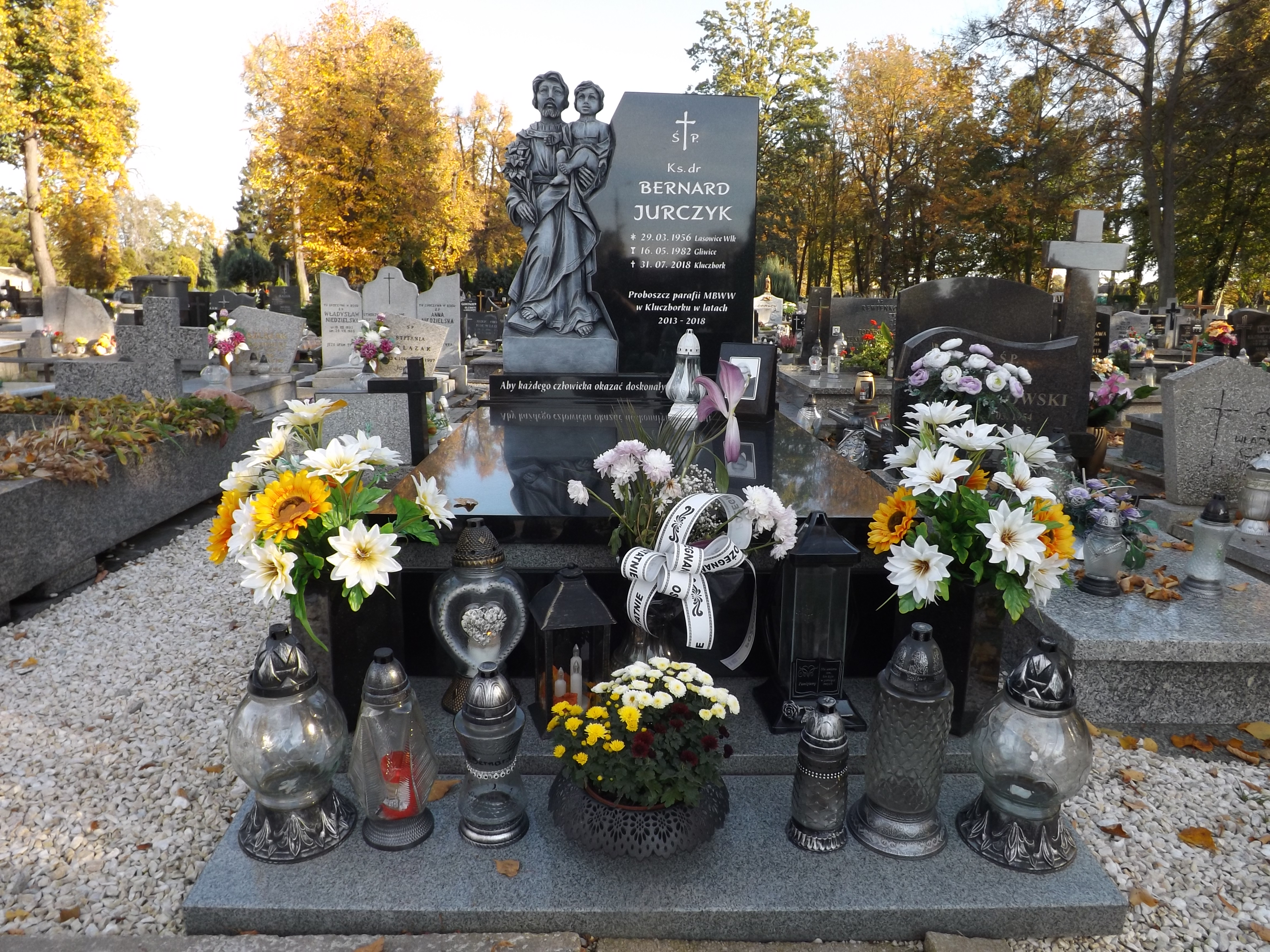 KSIĄDZ PROBOSZCZ PARAFII MBWW JURCZYK BERNARD 1956 Kluczbork - Grobonet - Wyszukiwarka osób pochowanych